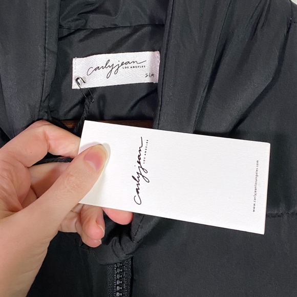 Carly Jean Shay Puffer Long Vest Black - Picture 4 of 5